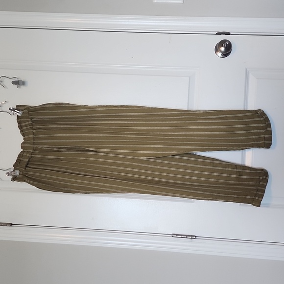 SO hi-rise tapered pants size medium - Picture 2 of 5